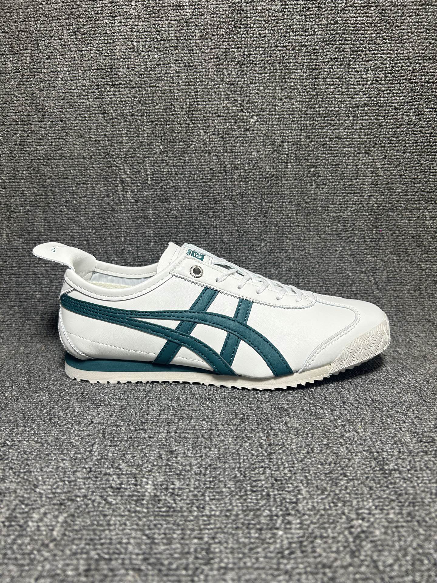 Onitsuka Tiger Mexico 66 White Green Sneakers