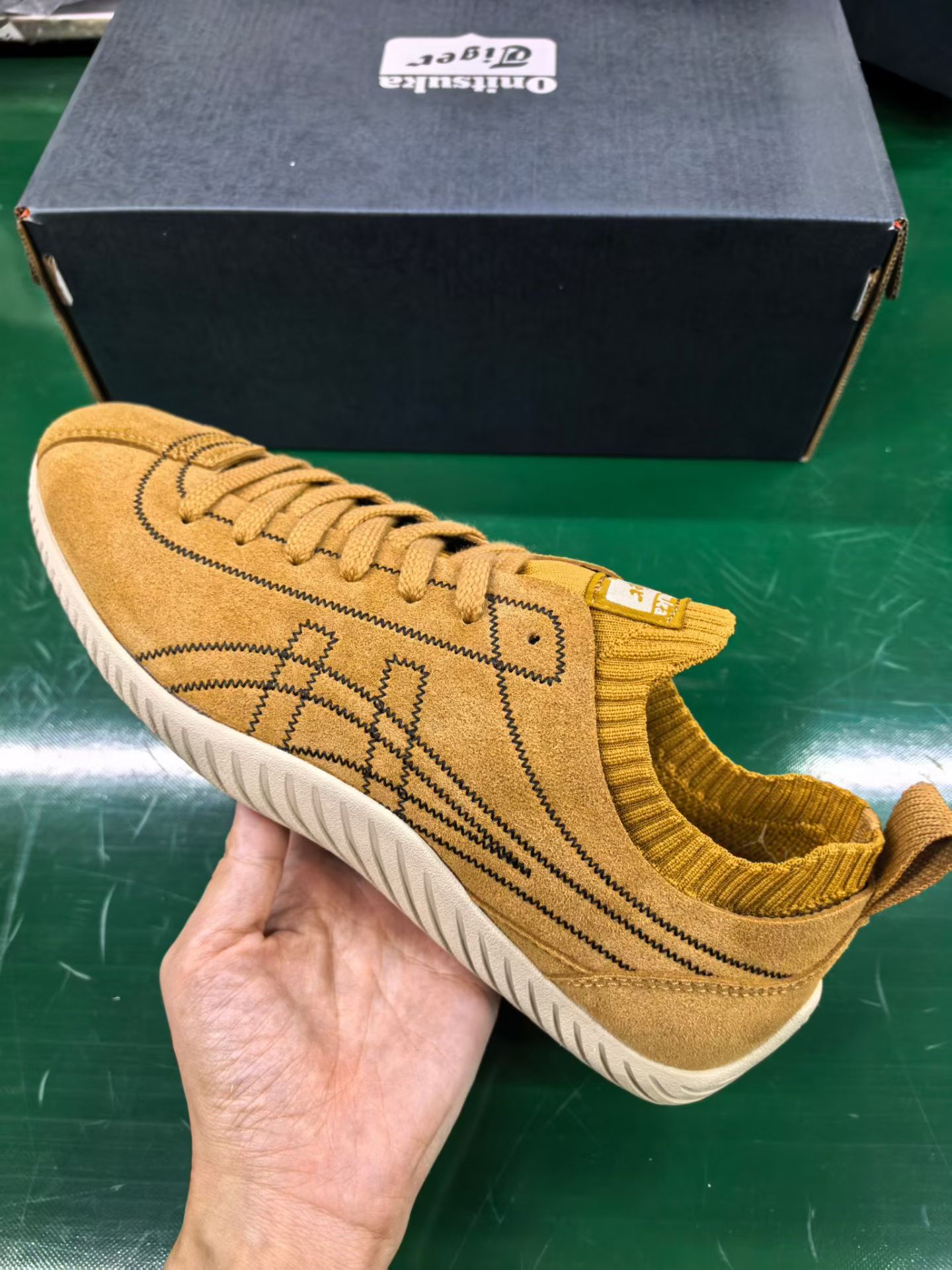 Onitsuka Tiger Suede Casual Sneakers Brown