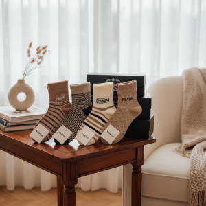 Prada Women Cotton Crew Socks Fashion Set