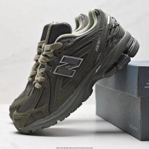 New Balance 1906R Black Running Shoes for Men