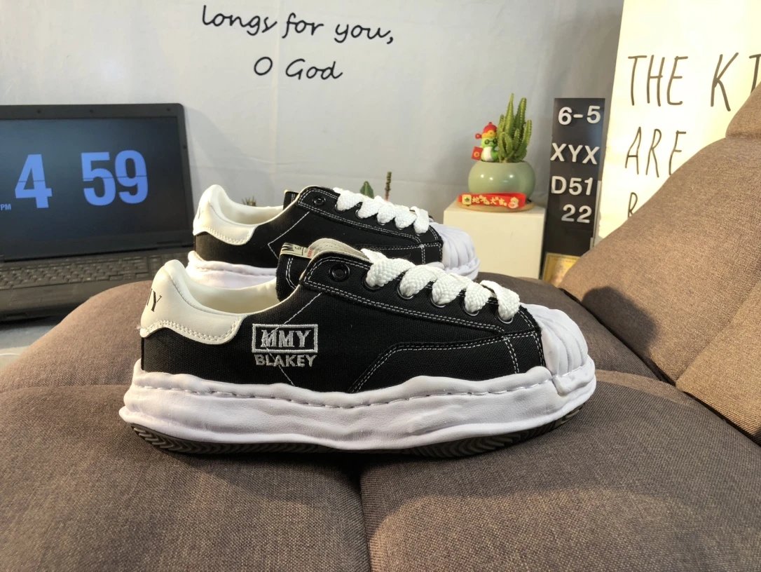 Maison Mihara Yasuhiro MMY Blakey Black Sneakers