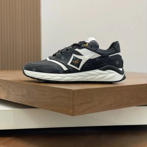 Converse Black White Low Top Casual Sneakers